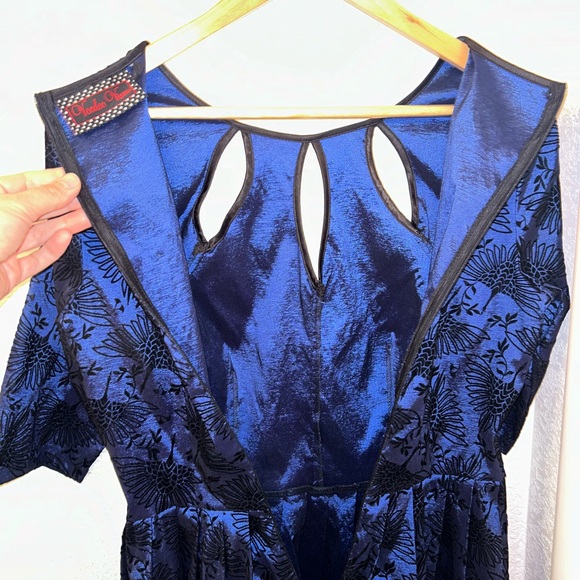 VOODOO VIXEN Paula Swing dress MIDI pleated with keyhole detail BLUE SZ: Medium - Picture 13 of 16